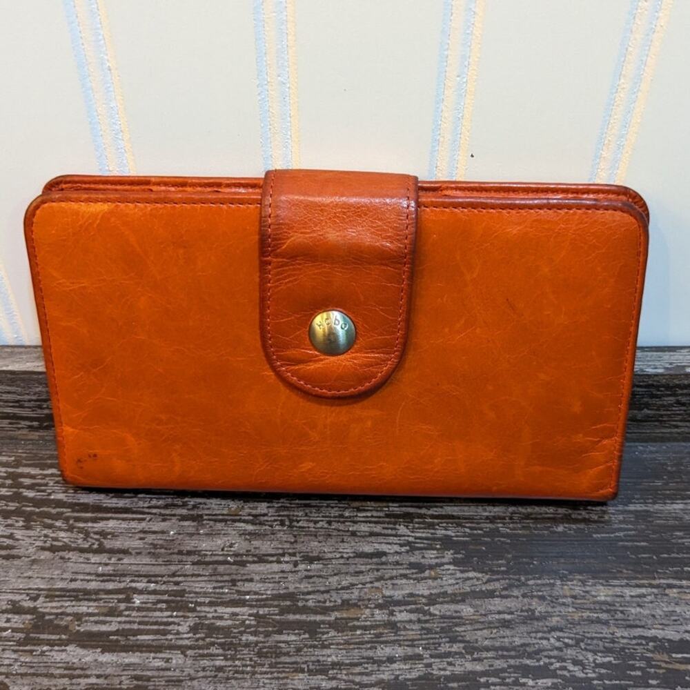 Hobo Women's Vintage Orange Leather Wallet/Card Holder/Wristlet
